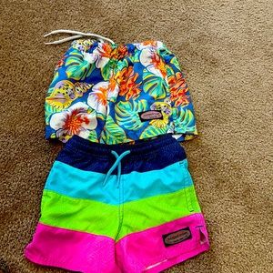 Boys vineyard vines lot 4/5T. All have been worn and washed in great condition